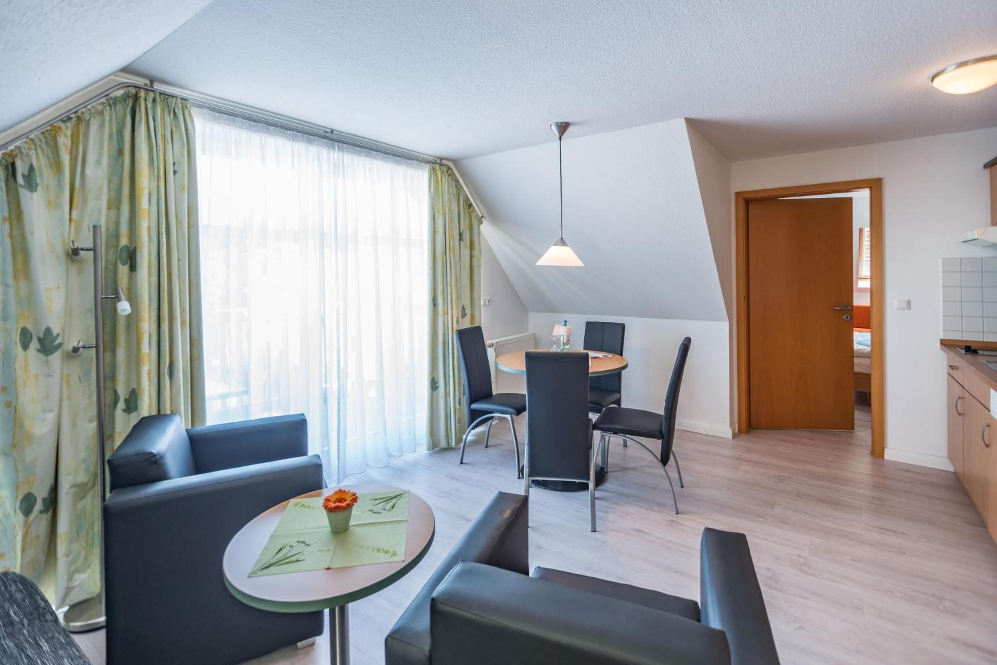 Am Weststrand Apartmenthaus Waldeck Ostseebad Kühlungsborn Exteriör bild