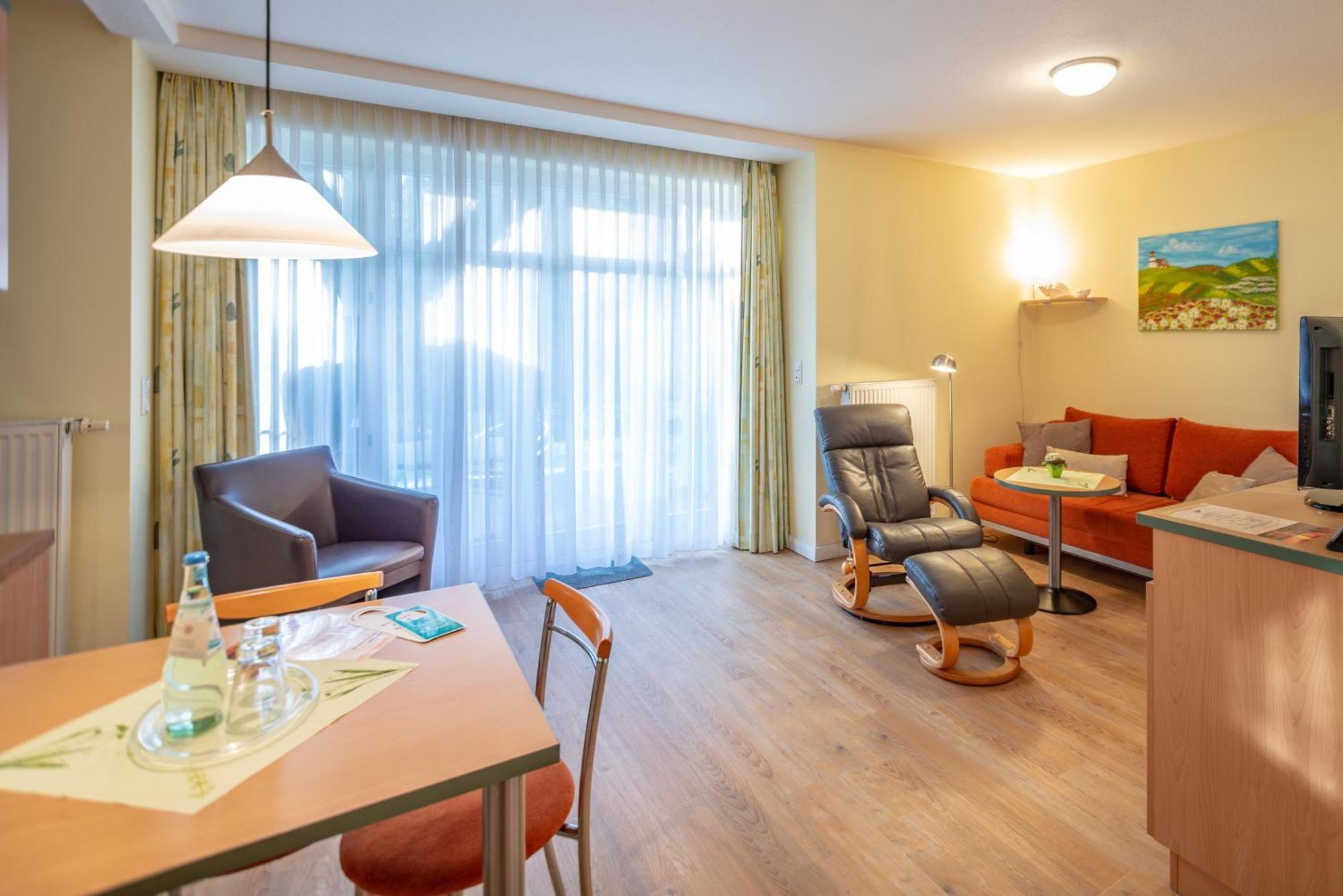 Am Weststrand Apartmenthaus Waldeck Ostseebad Kühlungsborn Exteriör bild